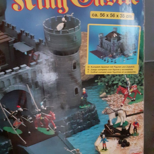 King castle new toy with 20 knights and horses