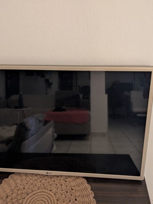 LG 32LF5610 32" Full HD LED TV used