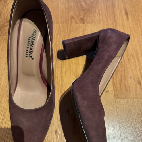 Aquamarine suede heels like new, size 39, brown and red
