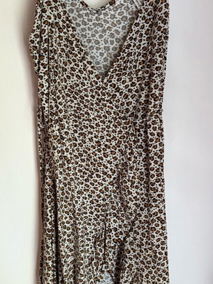 Stradivarius midi dress leopard like new