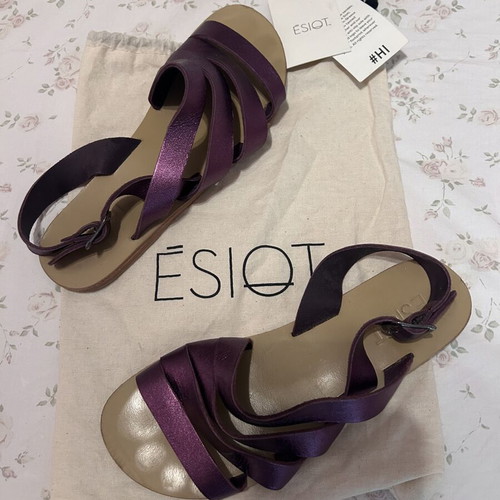 Esiot magenta sandals like new, size 38