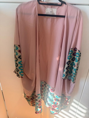 Nidodileda kimono like new, pink