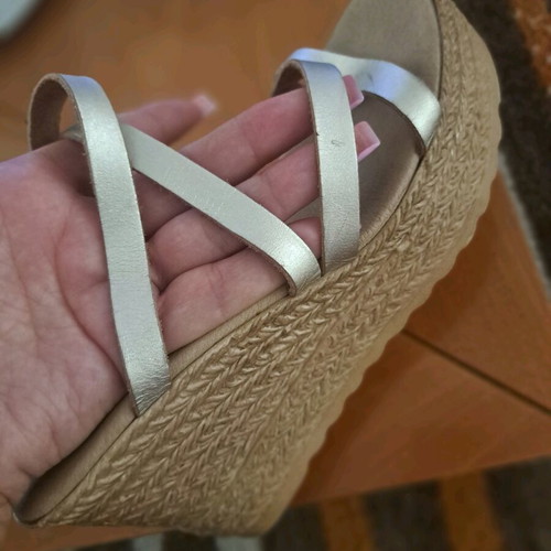 Leather gold platform shoes used