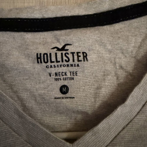 Hollister men's t-shirt used, size M, gray