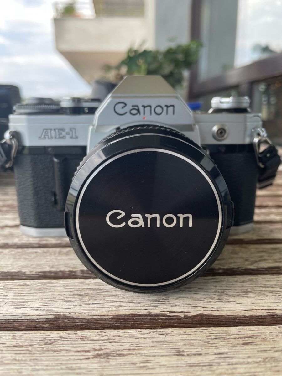 Canon AE 1 camera used, vintage 1976… - € 350,00 - Vendora.cy