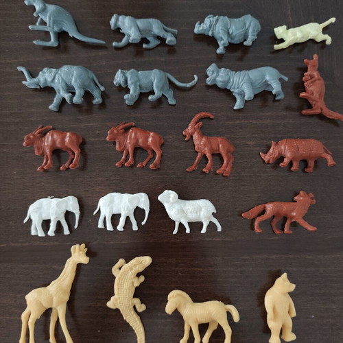 Biokonto vintage jungle and farm animal figures used, set of 20, Greek made