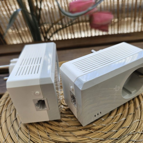 TP-Link AV600 Passthrough Powerline Adapters like new