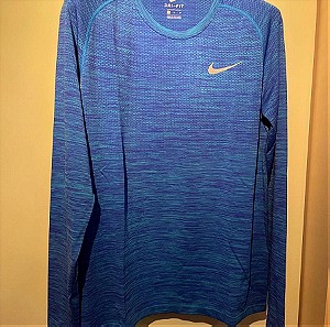 Nike dri-fit sweatshirt
