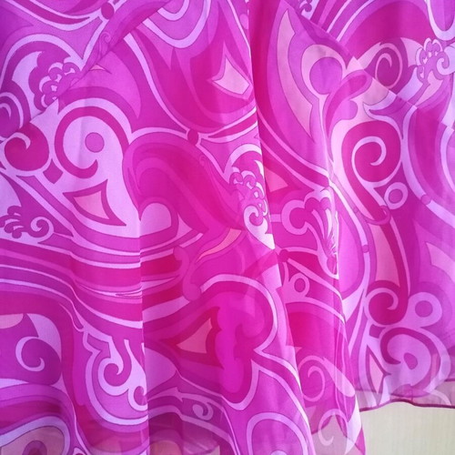 Amy Byer printed skirt size XL like new, pink fuchsia