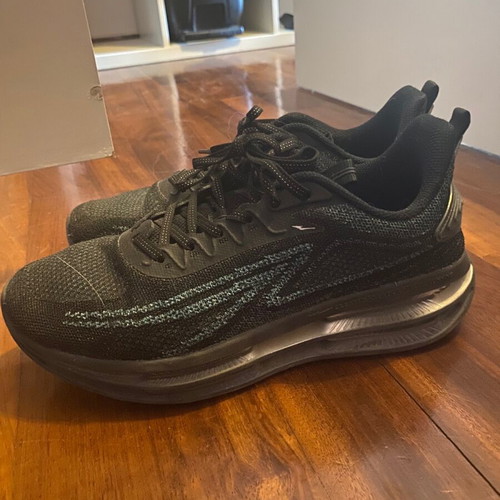 Erke Cushioning Men's Running Athletic Shoes Black like new