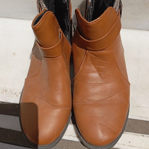 Brown ankle boots, size 38