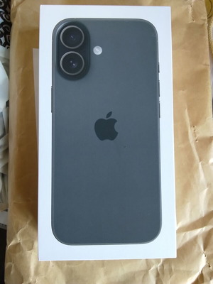 Apple iPhone 17 8/256 Black, sealed packaging