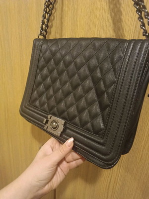 Shoulder bag in excellent condition