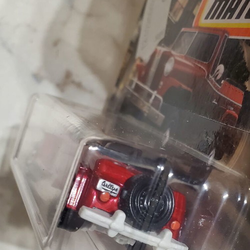 Matchbox 1948 Willys Jeepster toy car, sealed