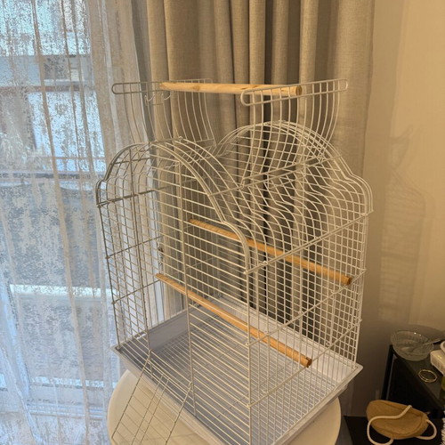 Parrot cage new with feeders
