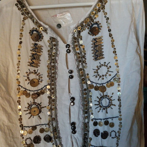 Izzy women's Indian shirt like new, white, size M