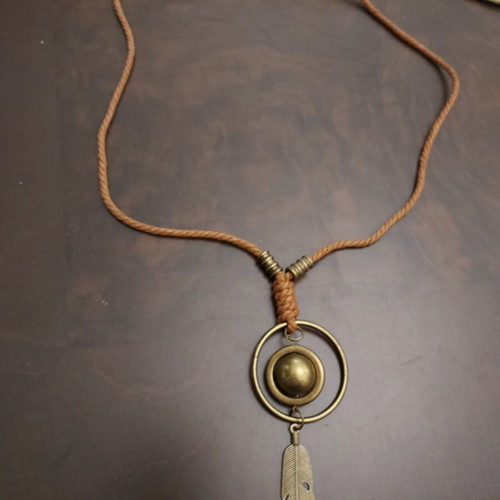 Necklace in excellent condition
