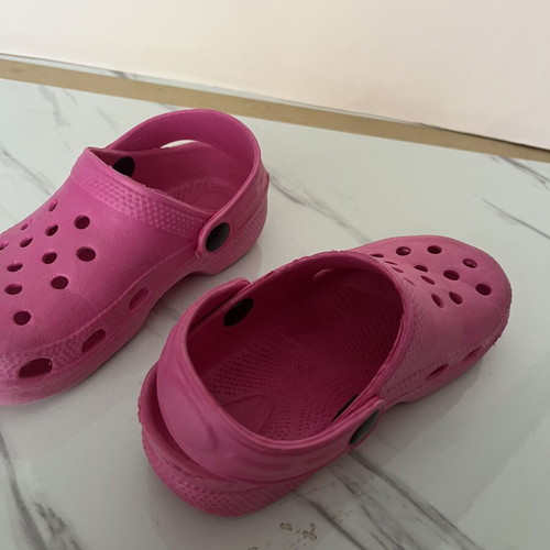 Crocs slippers for girls size 30 like new, pink