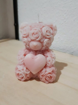 Scented Bear Handmade Coconut Wax Candle Like New