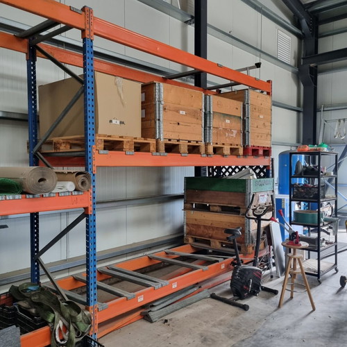 Professional pallet rack like new for heavy load storage