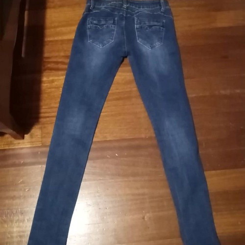 Jeans new, size small fit