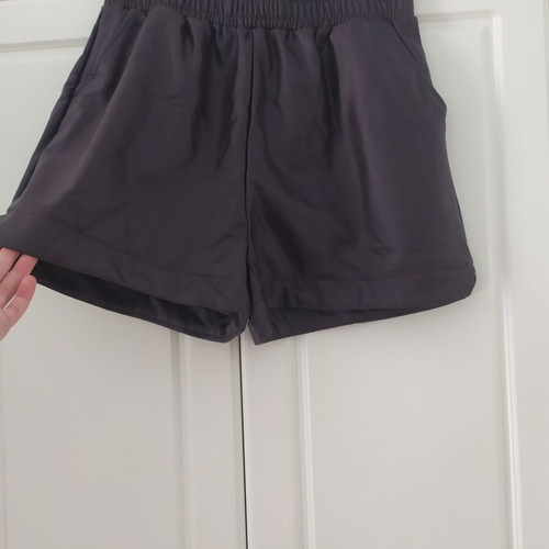 Celestino shorts new, faux leather, size XL, purple