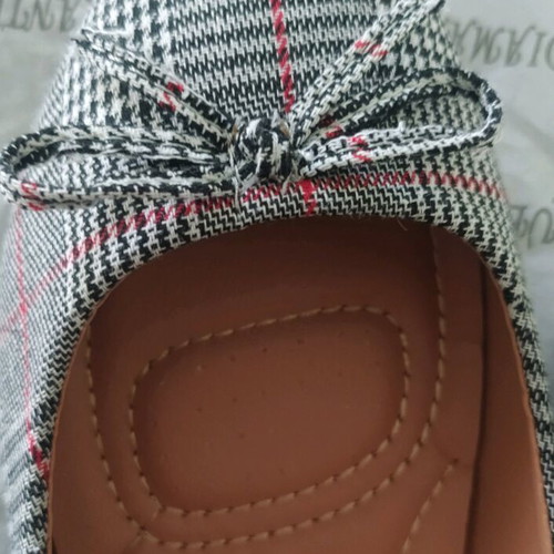 Diamantique women's flat shoes gray plaid, new, size 39