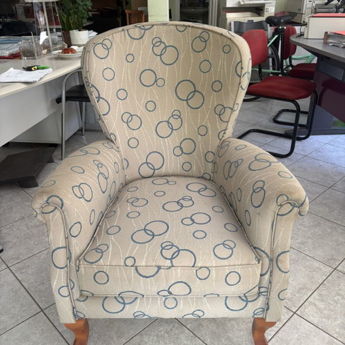 Vintage modern bergere armchair with wooden legs