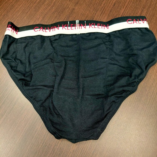 Calvin Klein men's briefs size S new, pack of 2, black and white