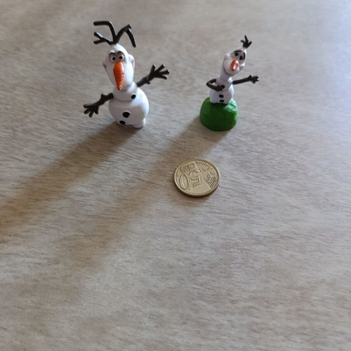 Olaf figures set used, 2 collectible miniatures from Frozen