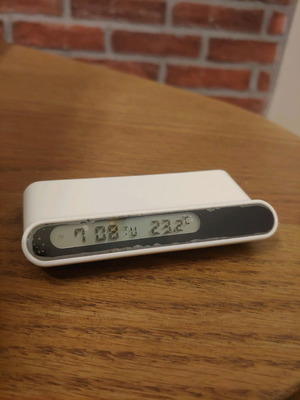Desk clock new with 4 USB ports and alarm function
