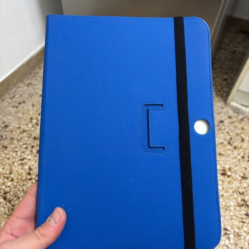 Hama tablet cases for 10-inch tablets like new