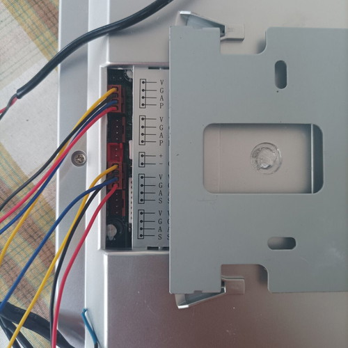 Video door phone external unit with 2 internal units
