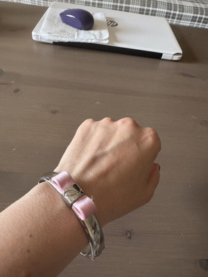 Bracelet designed by Doukas Chatzidoukas for Estée Lauder, like new, breast cancer prevention