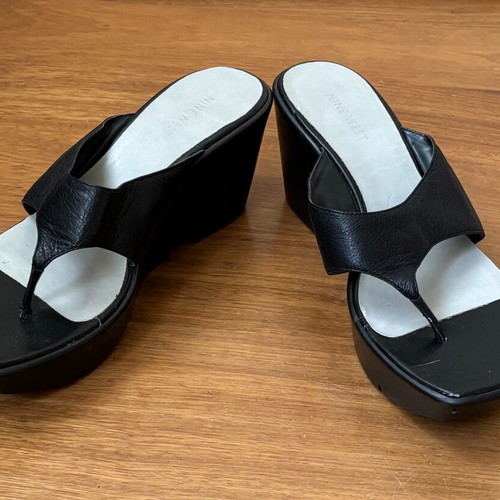 Nine West platform sandals like new, leather, size 40.5