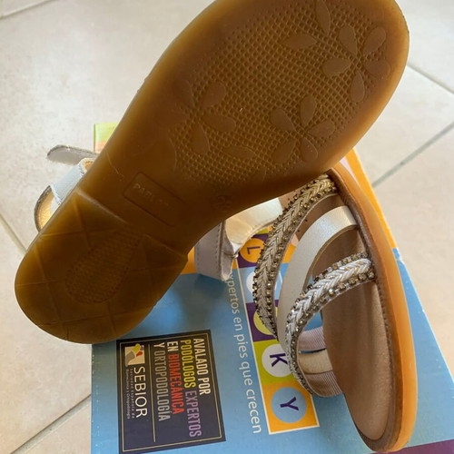 Pablosky Leather Sandals No 28