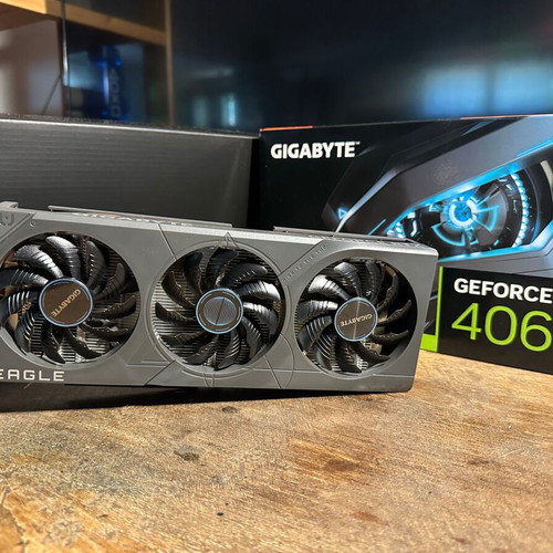 NVIDIA Gigabyte Eagle RTX 4060 8GB GDDR6 GPU like new