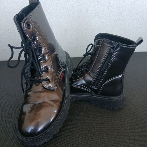 Marikelly kids combat boots No.33 like new, grey silver
