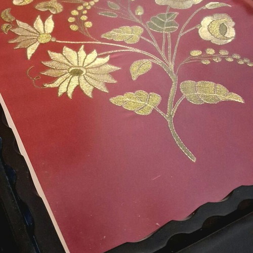 Set of 2 vintage traditional decorative frames like new