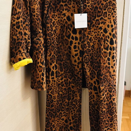 Suit Dorina new, brown