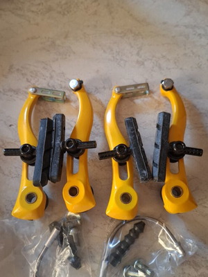 Mountain yellow brake caliper set new
