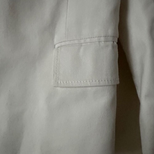 Express women's suit size 6 (S) white used, jacket with skirt