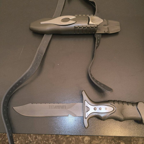 Titanium Diving Knife like new, 15cm blade with sheath