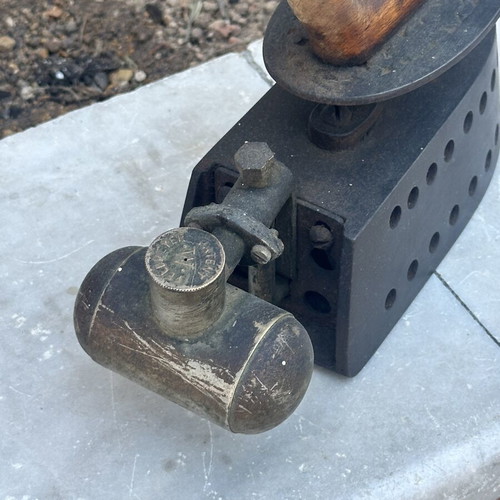 Feldmeyer German Antique Charcoal Iron with Econometer Patent Burner used