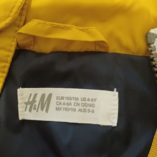 H&M sleeveless children's jacket used, size 110 cm, yellow