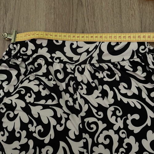 Summer palazzo pants like new, black and white, size M