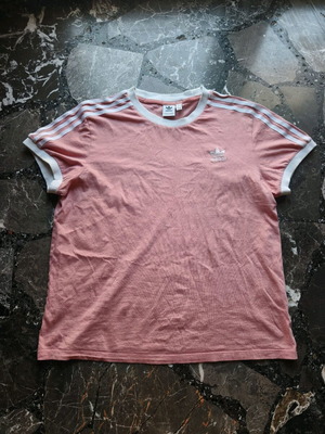Adidas Pink Shirt like new, size M, oversized