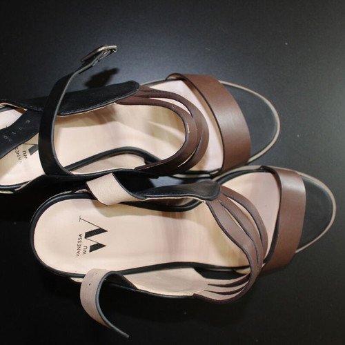 Vanessa Wu Heels with Thick Heel (No 39) - In Excellent Condition