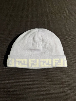 Fendi wool beanie womens used, beige/purple, one size