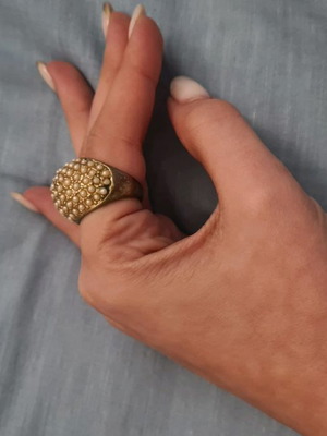 Ring used